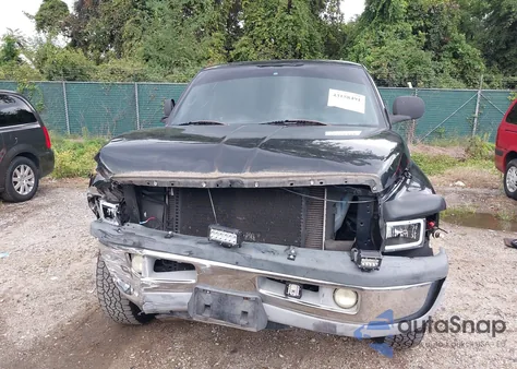 1999 Dodge Ram 1500 z USA, uszkodzony, nr VIN 1B7HF13Z7XJ596570